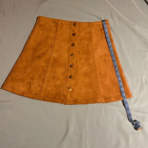 Wishlist faux suede skirt. Size medium - Picture 2 of 6
